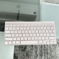 IMAC Keyboard