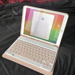iPad Pro 10.5 inch with Bluetooth keyboard, stylus, and case