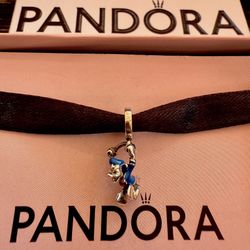 Pandora Disney Donald Duck Dangle Charm