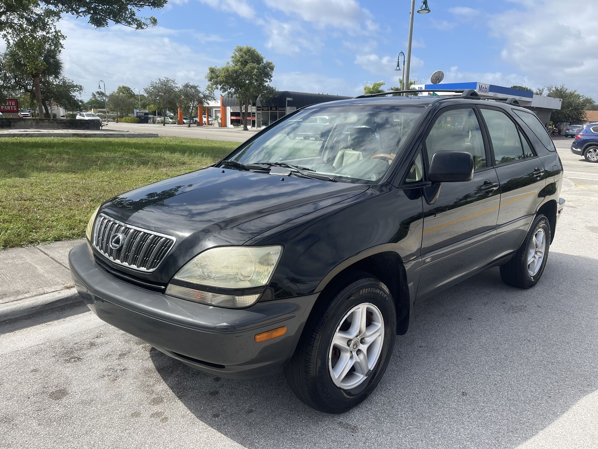 2002 Lexus Rx 300 for Sale in Lake Worth, FL - OfferUp