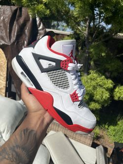 Jordan 4 Fire Red - Size 11.5
