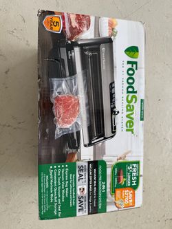 FoodSaver FM5200 Series Vacuum Sealing System