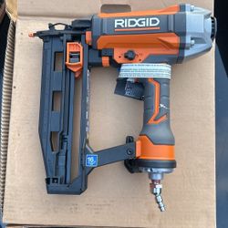 RIDGID 16 gauge brad nailer