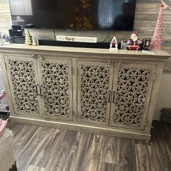 TV Stand 