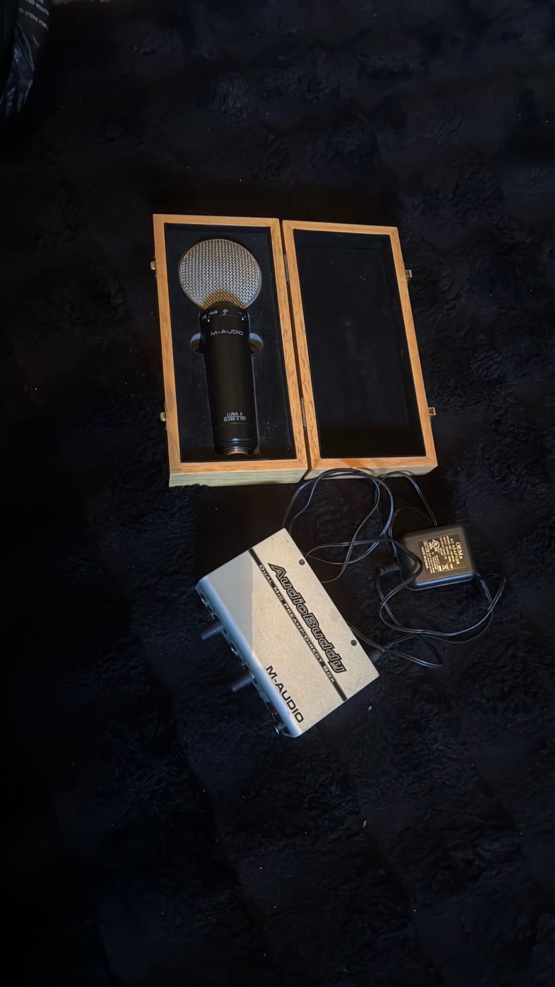 Microphone & AudioBuddy M-Audio