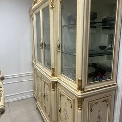 Beautiful Italian Showcase China Cabinet