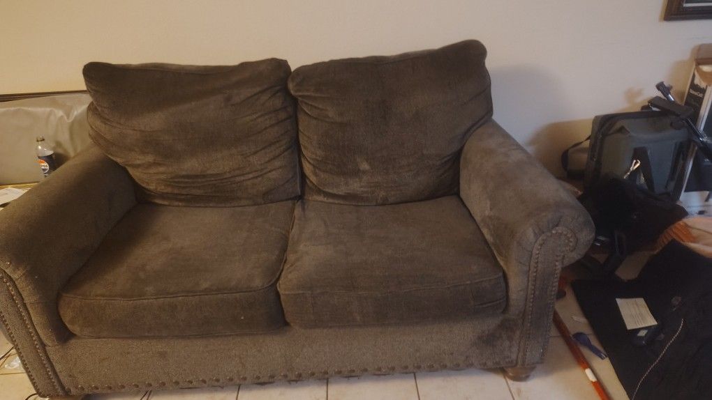 love seat 