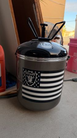 Raider can cooler