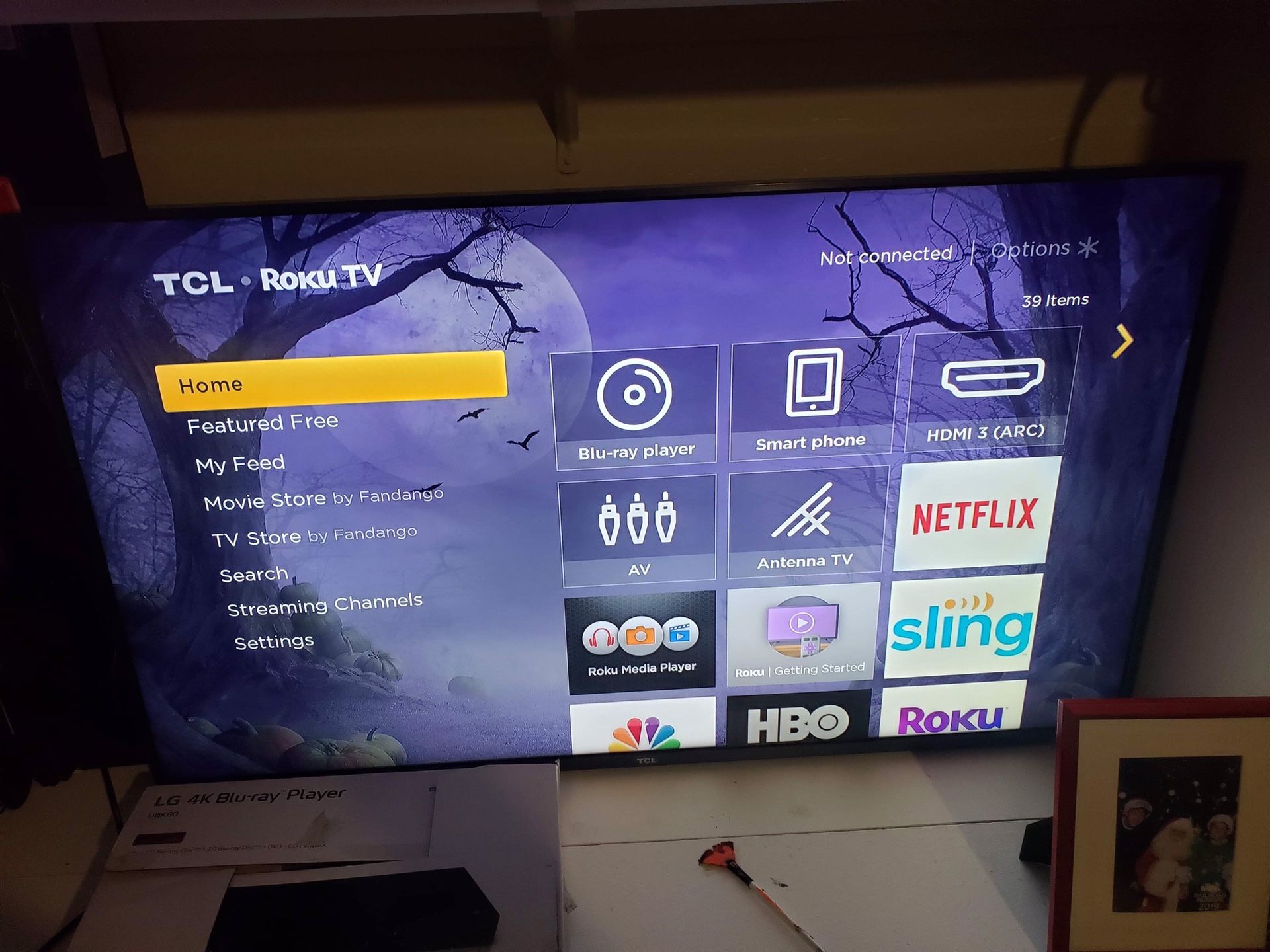 55 inch TCL Roku 240mhz 4K Smart TV