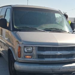 2001 Chevrolet Express