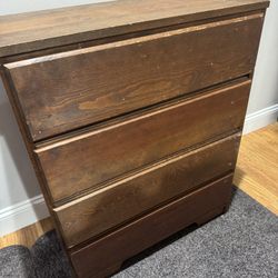 Wood Dresser With 4 drawers