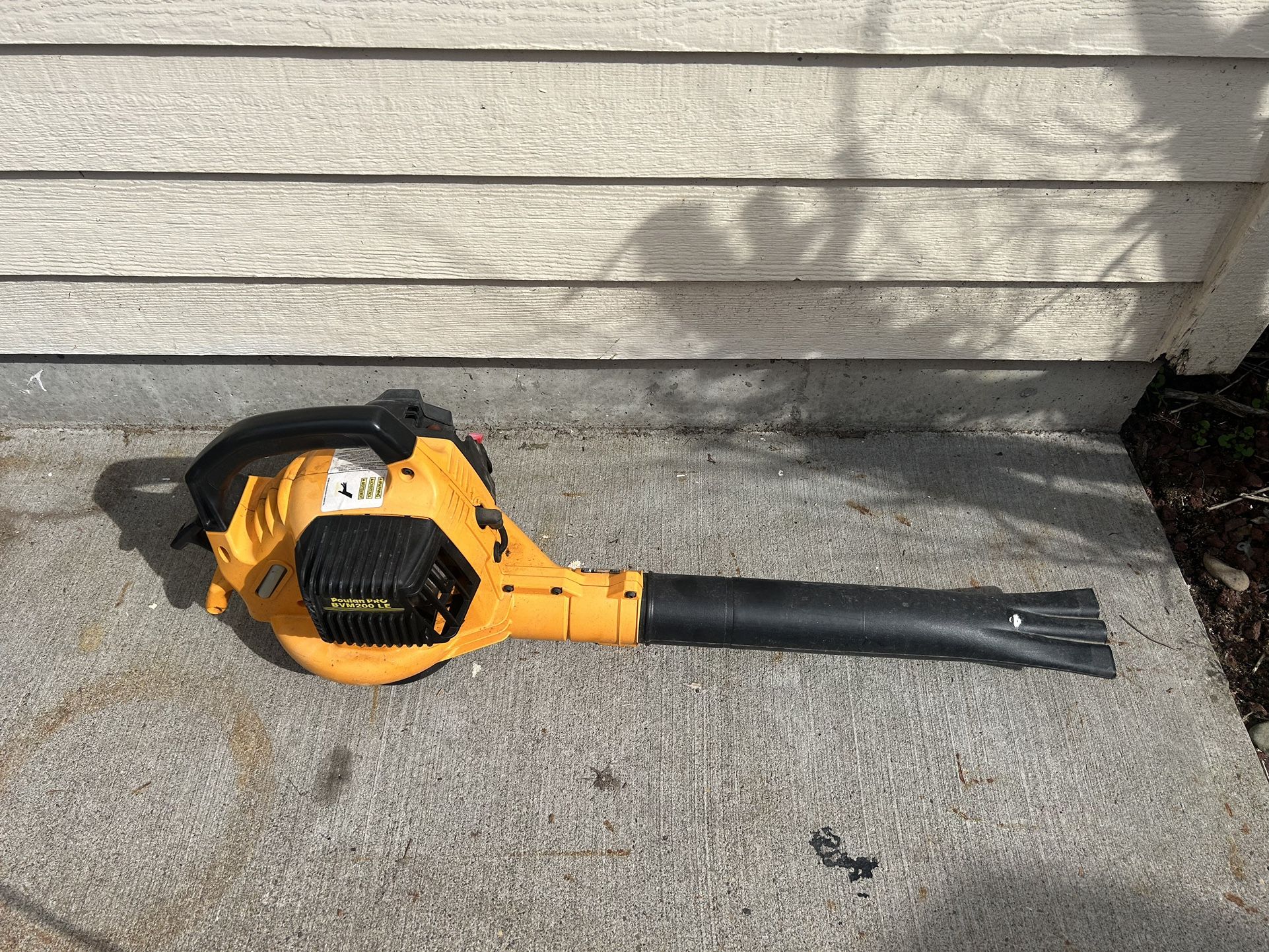 Poulan Pro Gas Leaf Blower
