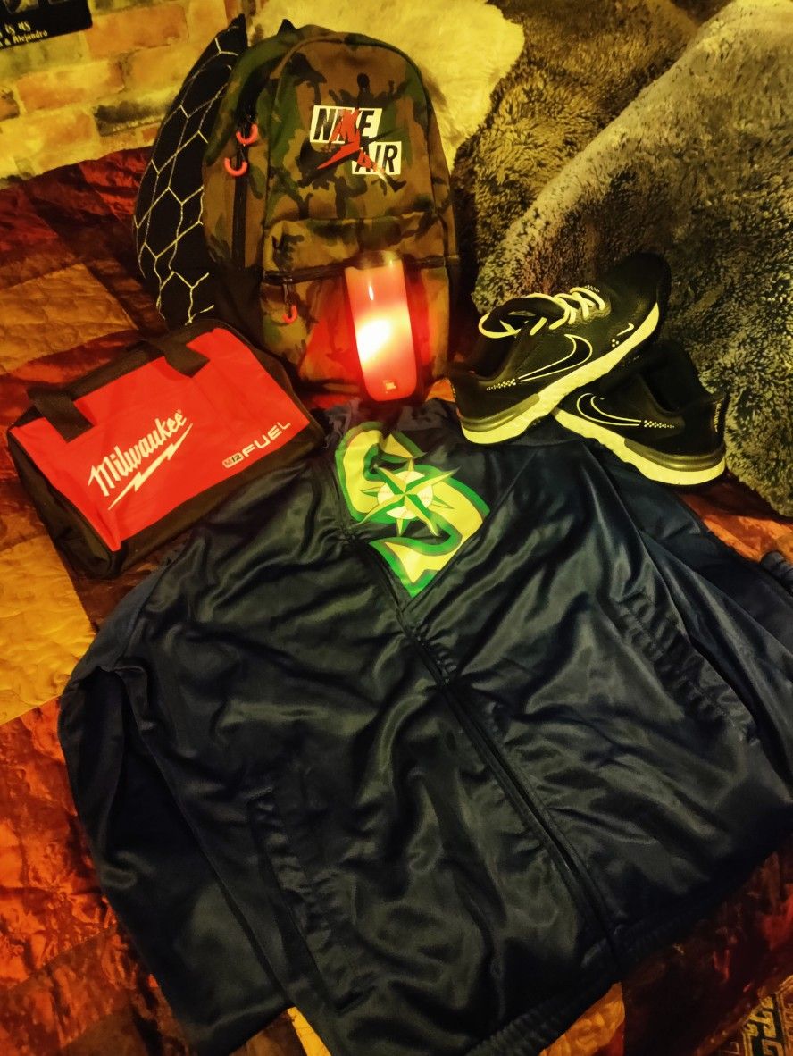 JBL Pulse 4 Speaker Bundle 