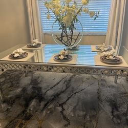 Z Galleries Dining Table Never Use Only For Display 