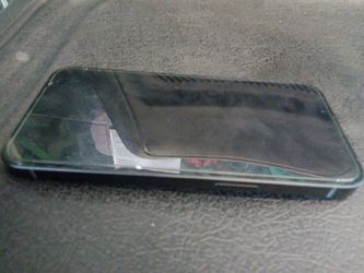 I phone 16e used like new ( passcode locked) $275 obo