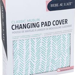 NEW Bebe Au Lait Green & White Cotton Muslin Baby Changing Pad Cover in Zig Zag