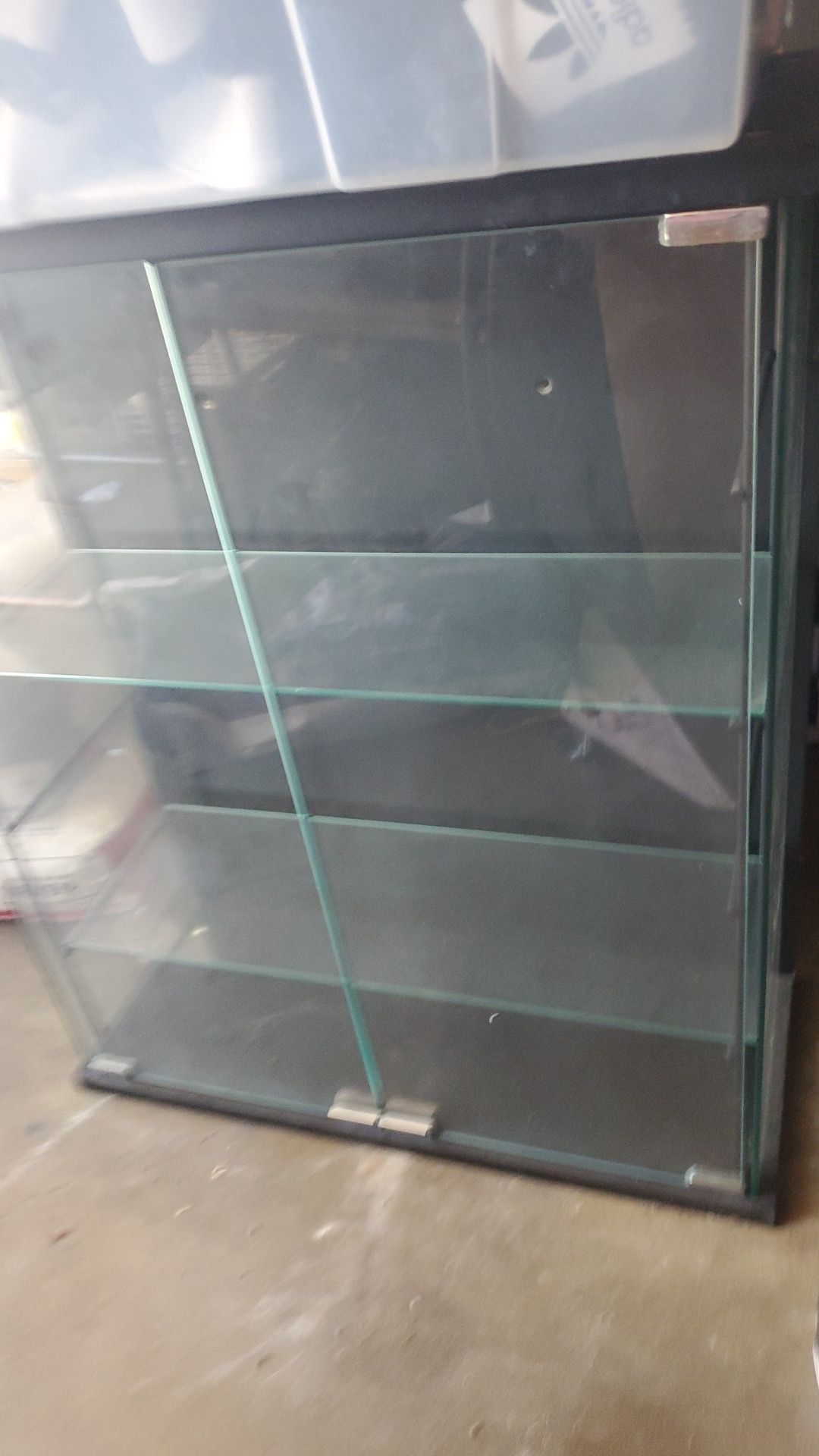 Counter top display case