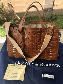 Dooney & Bourke Saddle Analia MBV115 for Sale in West Covina, CA