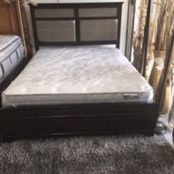 Queen Bed Frame And Mattresd