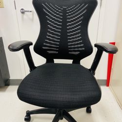 Office Chair Adjustable, Great Condition 