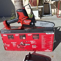 Milwaukee M18 FUEL 8" HATCHET Pruning Saw (Tool Only)