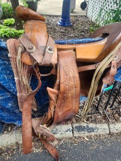 Spanish horse saddle