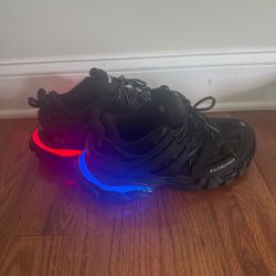 Balenciaga tracks led