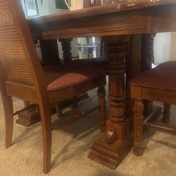 Large Dining  Room Table With 6 Chairs