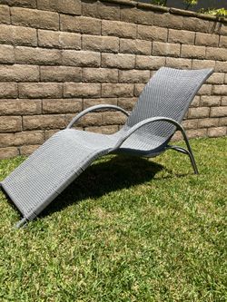 Grey Outdoor Pool Lounge Chair