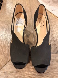 Simply Comfort LifeStride Black Peep-Toe Heels