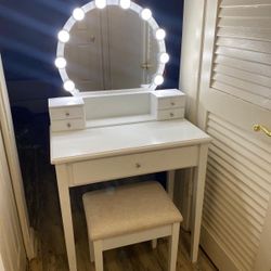 Makeup Vanity