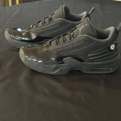 Air Jordan Sneakers – Men’s Size 10.5 – Black 