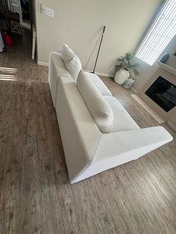 Harbour luxury White Fabric Modern Sofa with Back Cushions