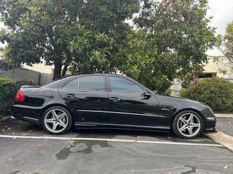 2007 Mercedes e63 Amg black on black clean title nice