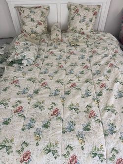 Vintage Sheridan Australia Reversible King Comforter Bedding Set