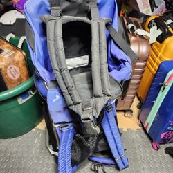 Toddler/Child Carrier/backpack