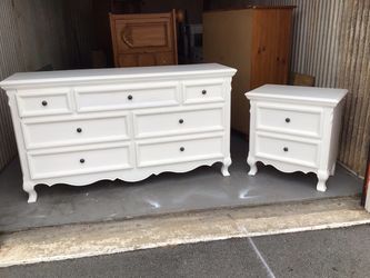 Beautiful Dresser and nightstand