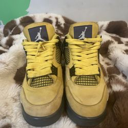 Jordan 4s Lightning 