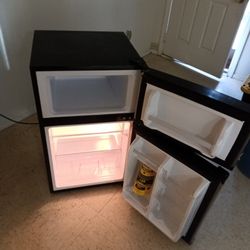 Insignia Mini Fridge With Freezer For sale 