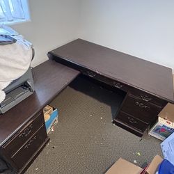 L-Shape Desk