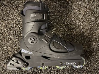 Oxygen ATV5 Inline Skates W/all Pads And Case