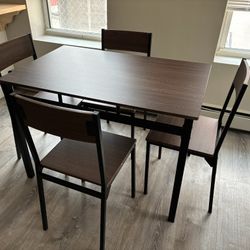 Wood Table Nice With 3 Chairs 