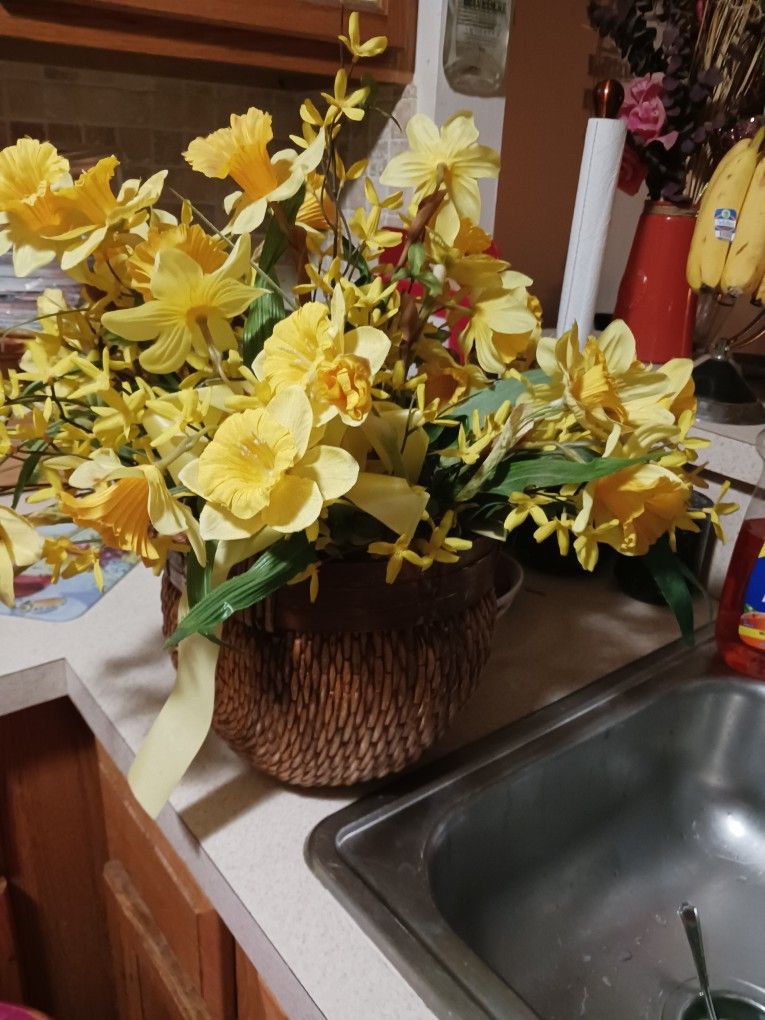 New Gorgeous Artificial Flowers Larg Center Pc Gd Table Etc 15 Firm Look My Post Alot Item