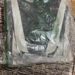 KUYOU Hydration Pack with 2L Hydration Bladder Water Backpack Cycling / Hiking