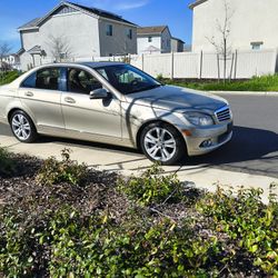 2010 Mercedes-Benz C-Class