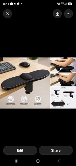 Ergonomic desk armrest