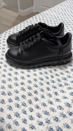 Alexander McQueen men sneakers