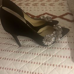 Jennifer Lopez New prom shoe size 10