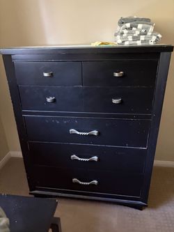 Dresser black older with removable tapered glass top