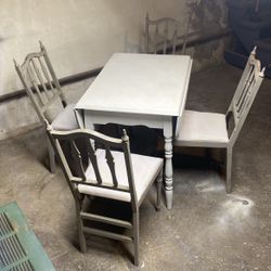 Vintage Kitchen Table & Chairs 